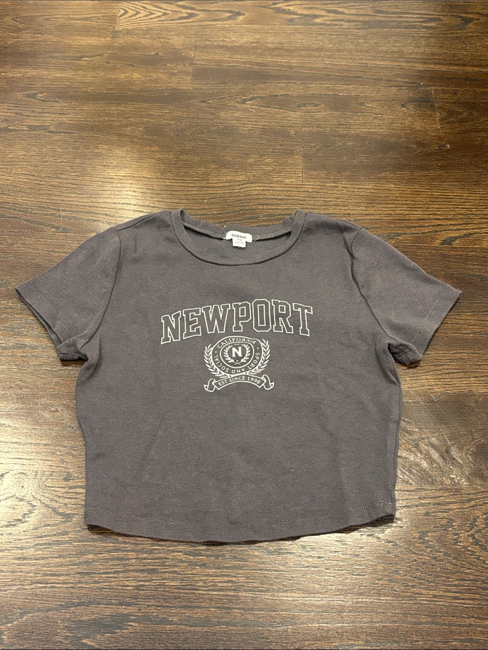 Garage Women’s Gray 'Newport' Short Sleeve Tee Size Small